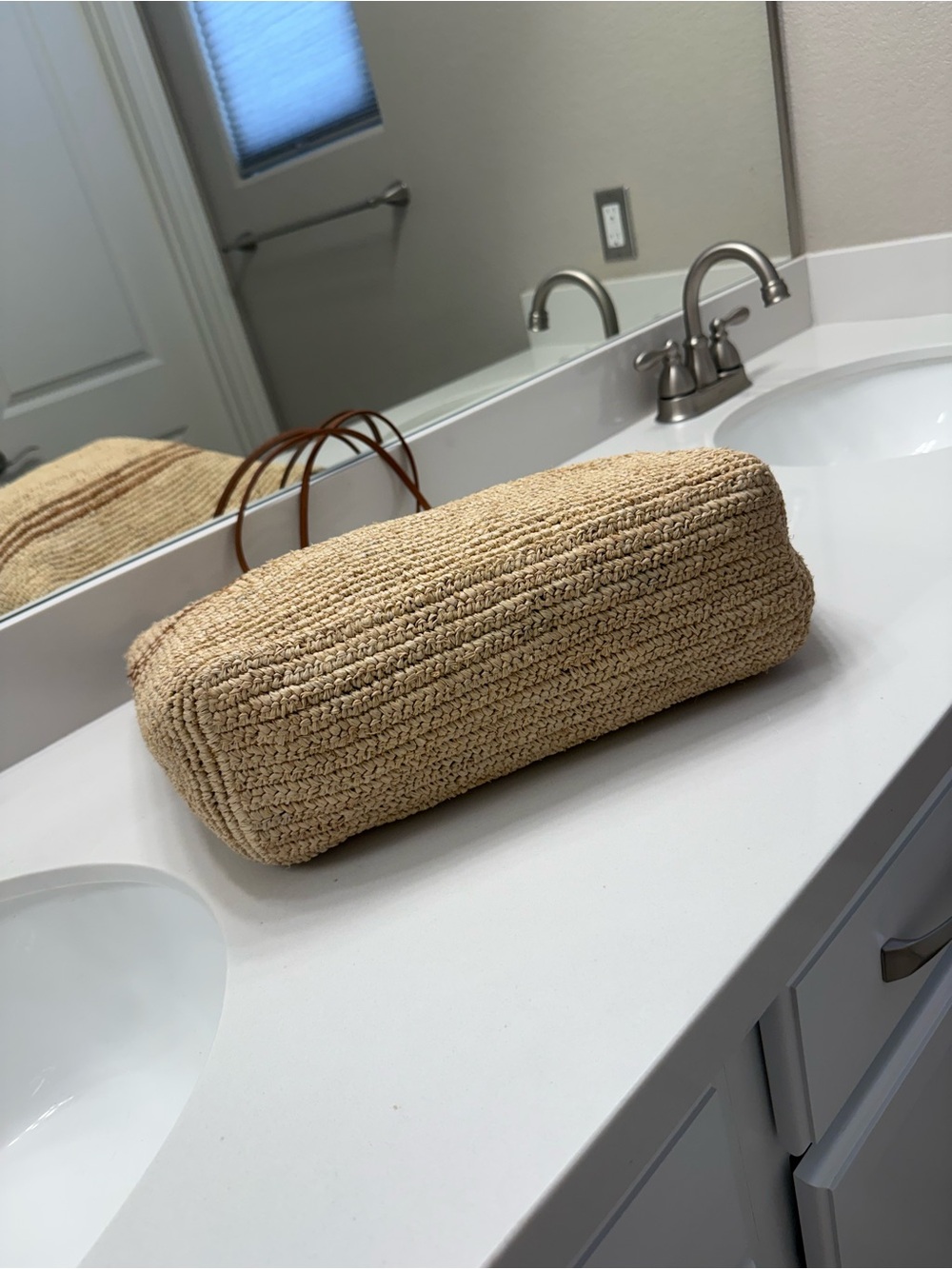 NWT Haute Hippie Natural Straw Tote with Brown Stripe and Brown Leather Handles - Picture 11 of 14